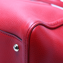 Load image into Gallery viewer, Gucci Soho Leather Crossbody Bag Red
