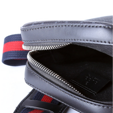 Load image into Gallery viewer, Gucci GG Supreme Canvas Messenger Bag Black
