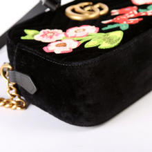 Load image into Gallery viewer, Gucci Marmont Small Velvet Camera Bag Black
