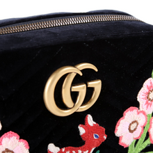 Load image into Gallery viewer, Gucci Marmont Small Velvet Camera Bag Black
