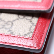 Load image into Gallery viewer, Gucci Queen Margaret Supreme Coated Canvas Wallet On Chain Tricolor

