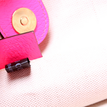 Load image into Gallery viewer, Gucci Flora Canvas Maxi Rajah Tote Bag Pink
