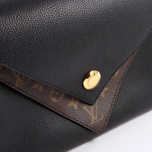 Load image into Gallery viewer, Louis Vuitton Double V Leather Shoulder Bag Black
