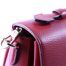 Load image into Gallery viewer, Gucci Interlocking GG Large Leather Shoulder Bag Red
