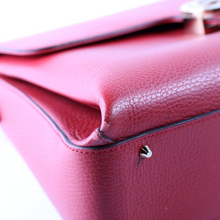 Load image into Gallery viewer, Gucci Interlocking GG Large Leather Shoulder Bag Red
