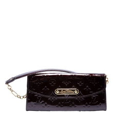 Load image into Gallery viewer, LOUIS VUITTON Sunset Vernis Boulevard Clutch Bag Burgundy
