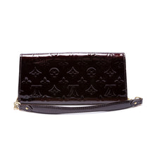 Load image into Gallery viewer, LOUIS VUITTON Sunset Vernis Boulevard Clutch Bag Burgundy
