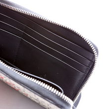 Load image into Gallery viewer, Gucci GG Supreme Coated Canvas Kingsnake L-Zip Wallet Tan
