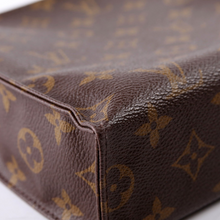 Load image into Gallery viewer, Louis Vuitton Toiletry Pouch 26 Newer Canvas Brown
