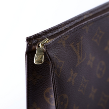 Load image into Gallery viewer, Louis Vuitton Toiletry Pouch 26 Newer Canvas Brown
