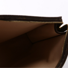 Load image into Gallery viewer, Louis Vuitton Toiletry Pouch 26 Newer Canvas Brown
