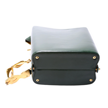 Load image into Gallery viewer, Gucci Vintage Box Leather Shoulder Bag Green
