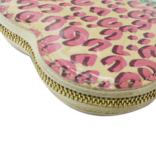 Load image into Gallery viewer, LOUIS VUITTON Leopard Coeur Heart Monogram Vernis Coin Blanc Corail
