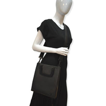 Load image into Gallery viewer, Louis Vuitton Petit Sac Plat Epi Leather Crossbody Bag Black
