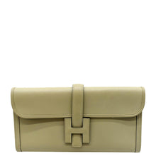 Load image into Gallery viewer, HERMES Jige Elan 29 Calfskin Leather Clutch Wallet Trench
