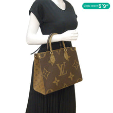 Load image into Gallery viewer, LOUIS VUITTON Onthego MM Giant Monogram Canvas Tote Shoulder Bag Brown
