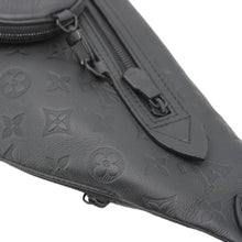 Load image into Gallery viewer, LOUIS VUITTON Duo Sling Bag Taigarama – Zipper Close-up
