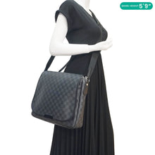 Load image into Gallery viewer, LOUIS VUITTON Daniel MM Damier Graphite Messenger Bag Black
