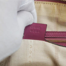 Load image into Gallery viewer, GUCCI Hilary Dome Diamante Leather Top Handle Bag Pink 384688
