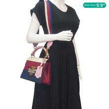 Load image into Gallery viewer, GUCCI Queen Margaret Bee Blind For Love Leather Shoulder Bag Multicolor 476541
