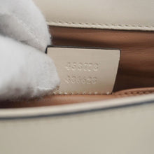 Load image into Gallery viewer, GUCCI Broadway Pearl Bee Mini Leather Shoulder Bag White 453778

