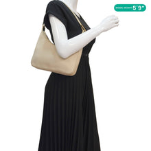 Load image into Gallery viewer, GUCCI Leather Shoulder Bag Cream 001.3812

