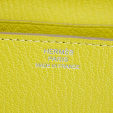 Load image into Gallery viewer, HERMES Clic 16 Epsom Leather Wallet on Strap Crossbody Bag Lime
