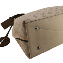 Load image into Gallery viewer, LOUIS VUITTON Carmel Mahina Leather Hobo Bag Creme Light Pink
