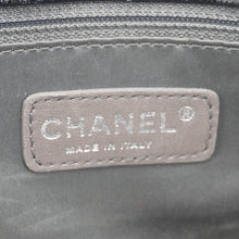 Load image into Gallery viewer, CHANEL Pocket in The City Caviar Leather Shoulder Bag Black
