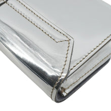 Load image into Gallery viewer, GUCCI Mirror Metallic Patent Leather Clutch Silver
