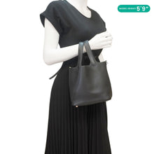 Load image into Gallery viewer, HERMES Picotin Lock 18 Taurillon Clemence Leather Hobo Bag Black
