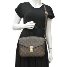 Load image into Gallery viewer, LOUIS VUITTON Metis Pochette Monogram Canvas Crossbody Bag Brown
