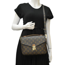 Load image into Gallery viewer, LOUIS VUITTON Metis Pochette Monogram Canvas Crossbody Bag Brown
