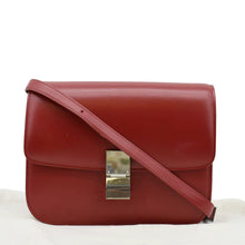 Load image into Gallery viewer, CELINE Classic Box Medium Leather Flap front look
