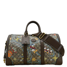 Load image into Gallery viewer, GUCCI Disney x Donald Duck GG Supreme Canvas Duffle Travel Bag Beige front look
