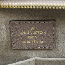 Load image into Gallery viewer, LOUIS VUITTON Very Zipped Python Leather Tote Shoulder Bag Beige
