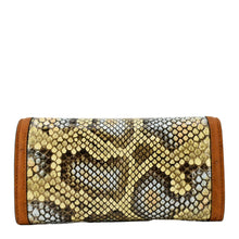 Load image into Gallery viewer, GUCCI Diana Python Chain Wallet Crossbody Bag Cloud Natural Gold 658243
