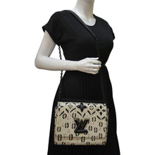 Load image into Gallery viewer, LOUIS VUITTON LV Twist Graphic MM Leather Shoulder Bag Black
