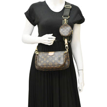 Load image into Gallery viewer, LOUIS VUITTON Multi Pochette Accessoires Monogram Canvas Crossbody Bag Green
