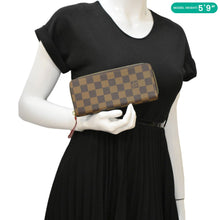 Load image into Gallery viewer, LOUIS VUITTON Clemence Damier Ebene Zippy Wallet Brown
