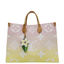 Load image into Gallery viewer, LOUIS VUITTON Monogram Tote Bag Pink front look
