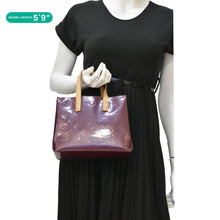 Load image into Gallery viewer, LOUIS VUITTON Reade PM Monogram Vernis Tote Bag Violet
