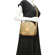 Load image into Gallery viewer, LOUIS VUITTON Boite Chapeau Souple Monogram Canvas Shoulder Bag Brown
