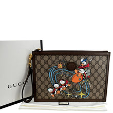 Load image into Gallery viewer, GUCCI Disney Donald Duck GG Supreme Canvas Zip Clutch Beige 647925
