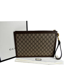 Load image into Gallery viewer, GUCCI Disney Donald Duck GG Supreme Canvas Zip Clutch Beige 647925
