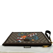 Load image into Gallery viewer, GUCCI Disney Donald Duck GG Supreme Canvas Zip Clutch Beige 647925
