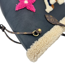 Load image into Gallery viewer, LOUIS VUITTON Neverfull MM Monogram Teddy Shearling Shoulder Bag Black
