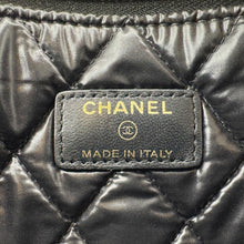 Load image into Gallery viewer, CHANEL Camellia O Case Medium Quilted Leather Clutch Black
