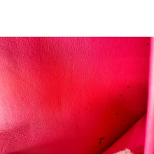 Load image into Gallery viewer, LOUIS VUITTON Capucines MM Taurillon Leather Satchel Bag Black
