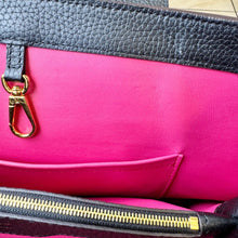 Load image into Gallery viewer, LOUIS VUITTON Capucines MM Taurillon Leather Satchel Bag Black
